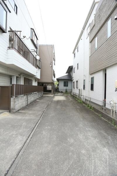 車3?4臺駐車可能です(車種による)。自転車置場や、來客用駐車場としてご活用いただけます。