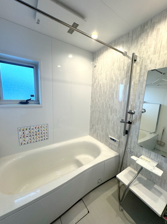 浴室 寫(xiě)真撮影日：11/16/24, 12:00?AM