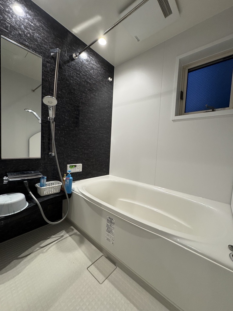 浴室 寫真撮影日：9/1/25, 12:00?AM