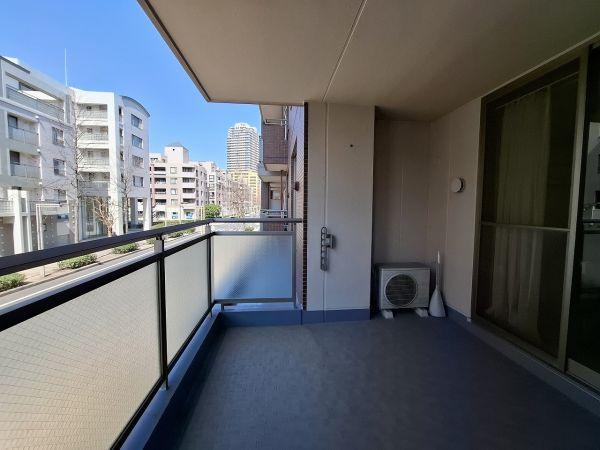 バルコニー  寫真撮影日：2025-03-23