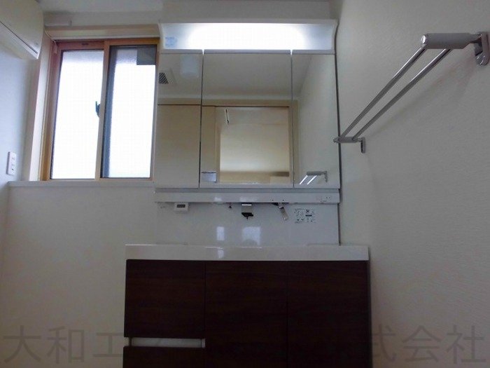 洗面(クイーンズコート春)