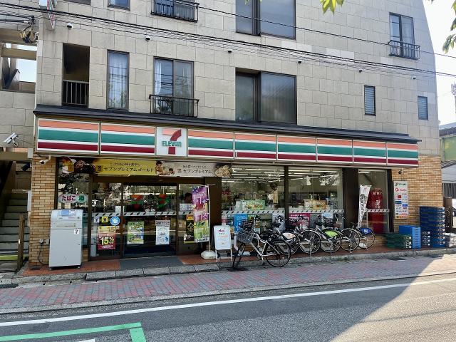 セブンイレブン花園店 1080m 寫真撮影日：2025-08-24