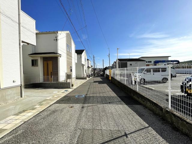 前面道路含む現地寫真  寫真撮影日：2025-10-17