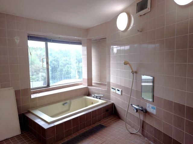 浴室  寫真撮影日：2025-11-05