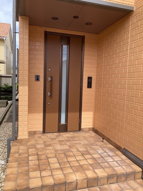 玄関外 寫真撮影日：10/5/25, 12:00?AM