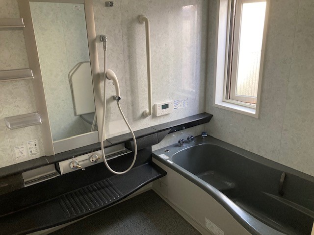 浴室 寫真撮影日：10/5/25, 12:00?AM