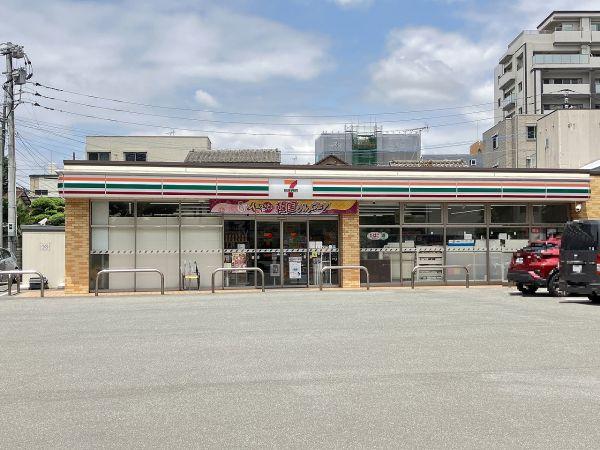 セブンイレブン久留米日吉町店 490m 寫真撮影日：2024-08-02