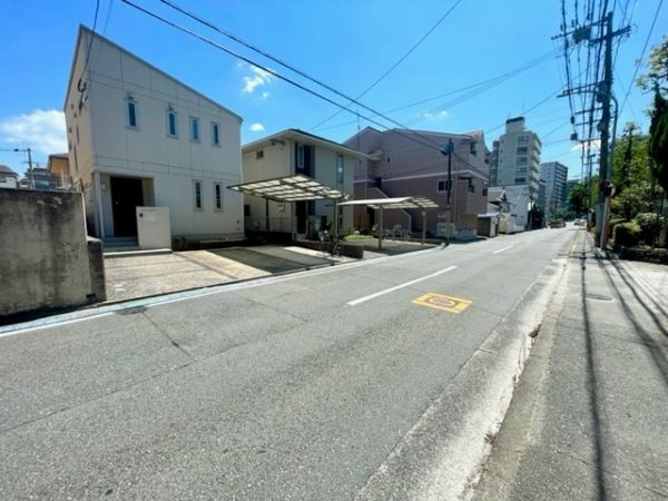 前面道路含む現地寫真  寫真撮影日：2024-08-25