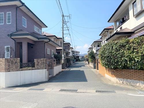 北側前面道路