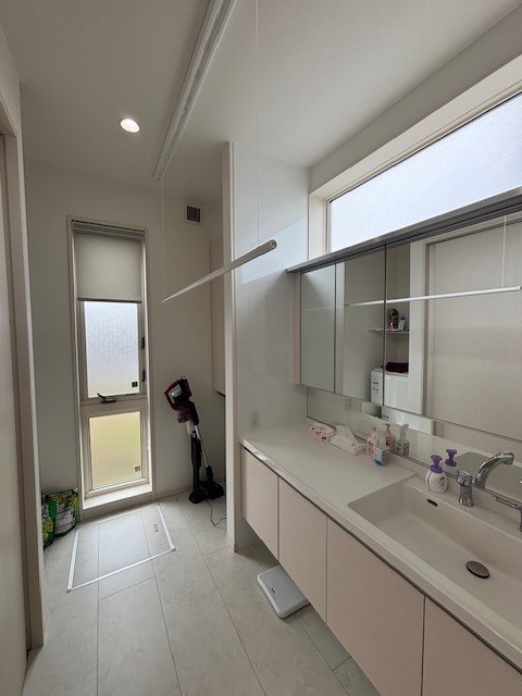 洗面室 寫真撮影日：5/23/25, 12:00?AM