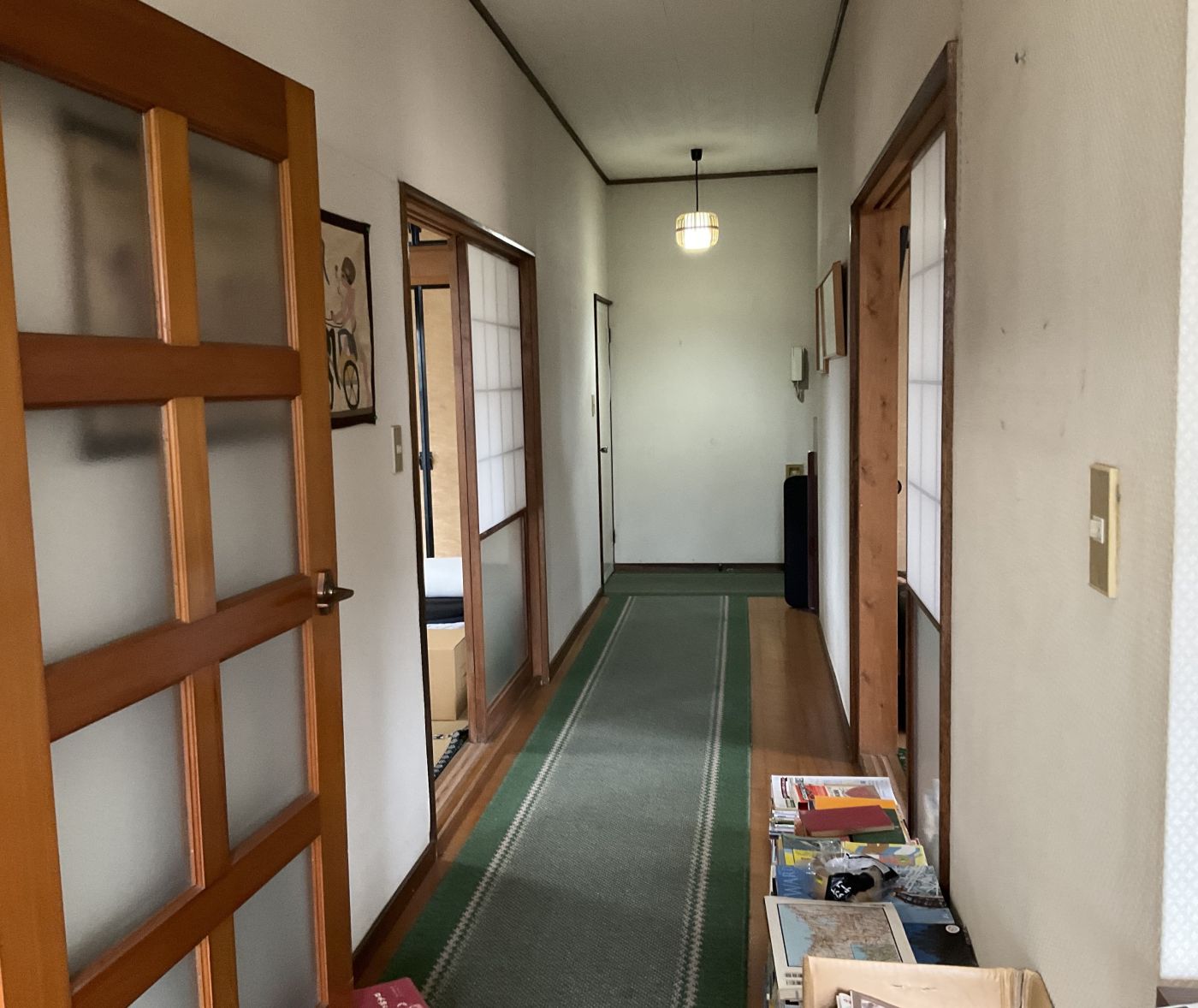 廊下 寫真撮影日：9/1/25, 12:00?AM