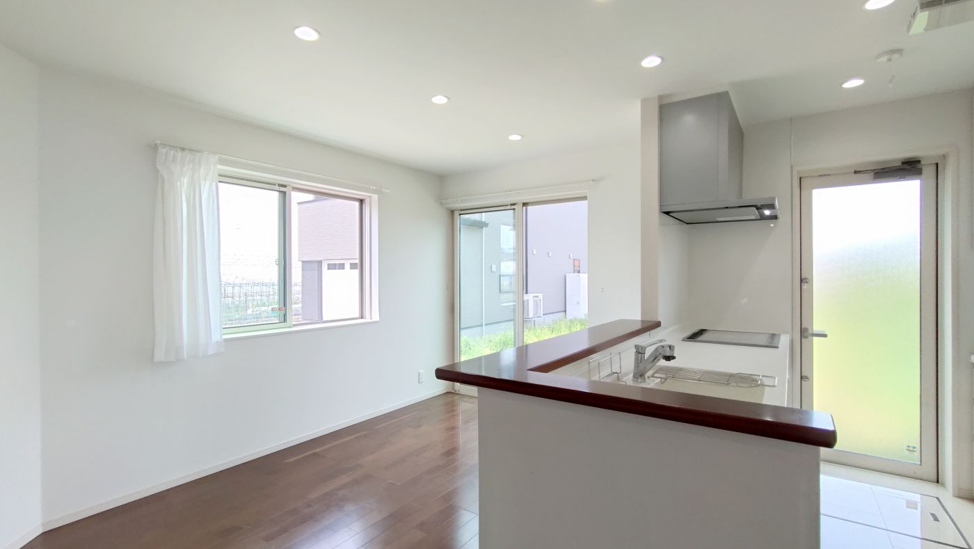 ２０２５年５月撮影　※寫真內のカーテンは価格に含まれません。