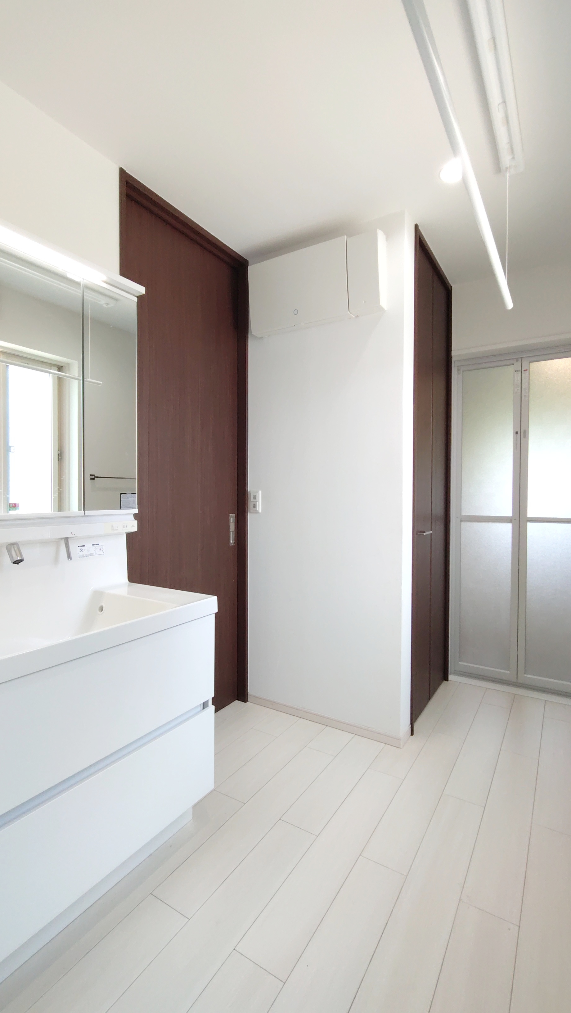 室內物干しのできる洗面室　２０２５年５月撮影