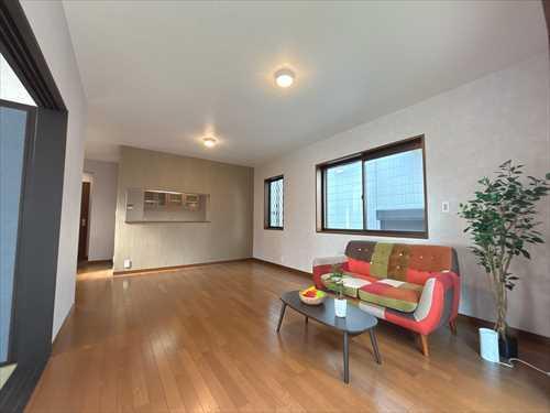 ＬＤＫ（約１８．６帖）