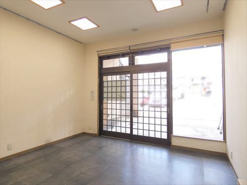 １階店舗（約９．６帖）