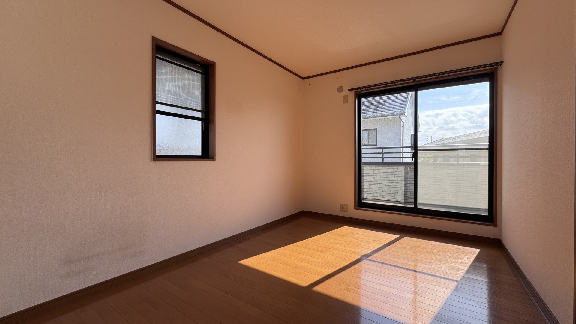 洋室6.0帖（南）