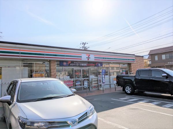 セブンイレブン白石蔵王駅前店 370m 寫真撮影日：2025-03-01 