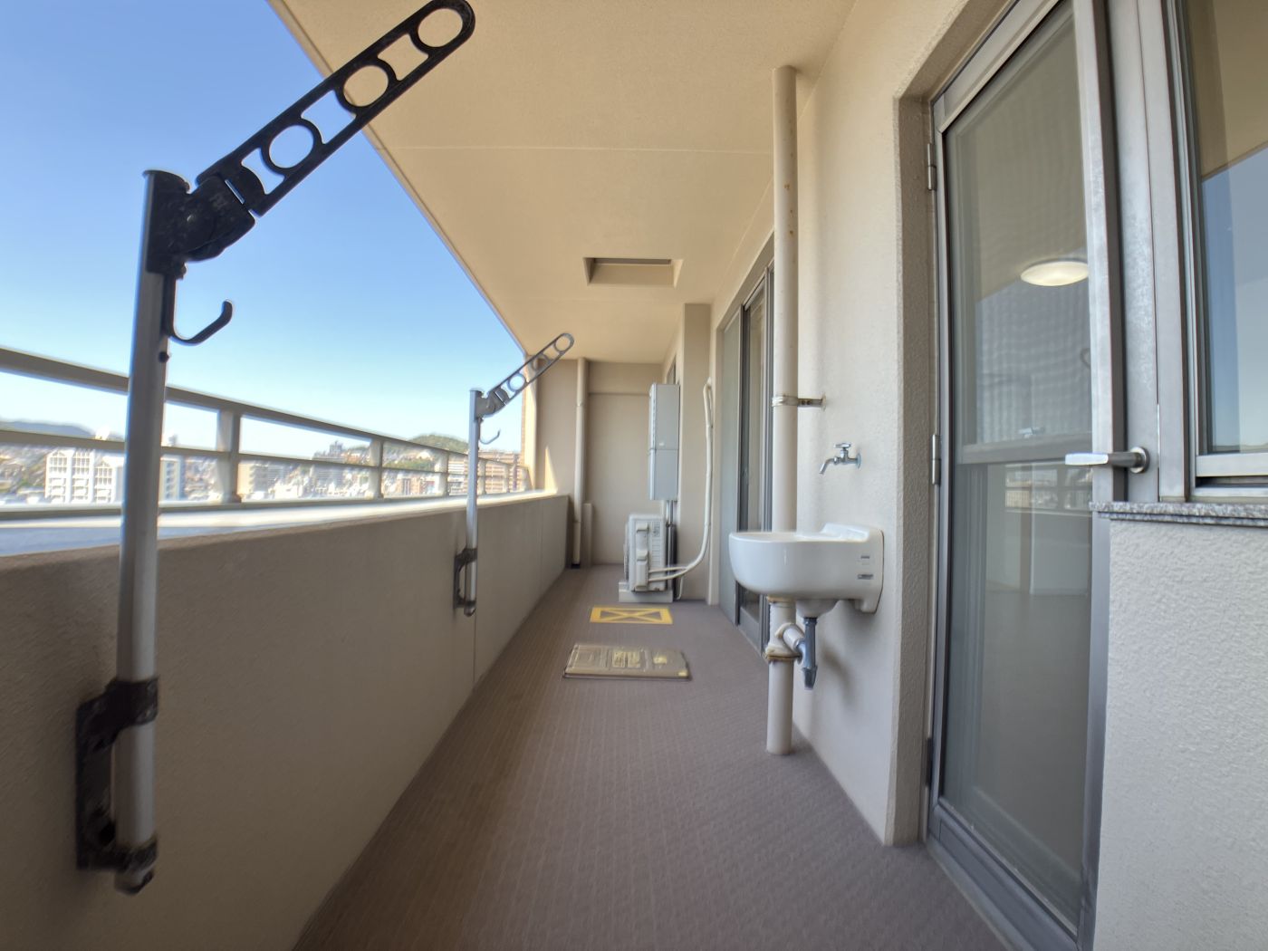 バルコニー 寫真撮影日：4/6/25, 12:00?AM