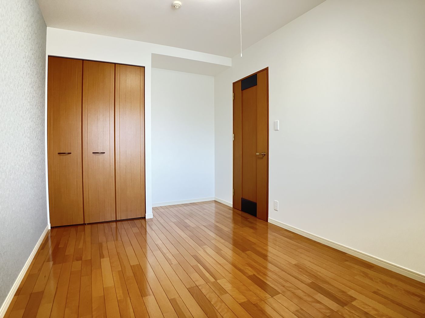 洋室 寫真撮影日：4/6/25, 12:00?AM