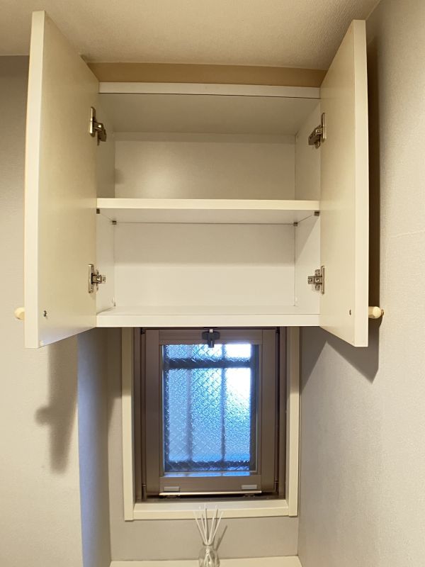 トイレ吊戸棚 寫真撮影日：4/6/25, 12:00?AM