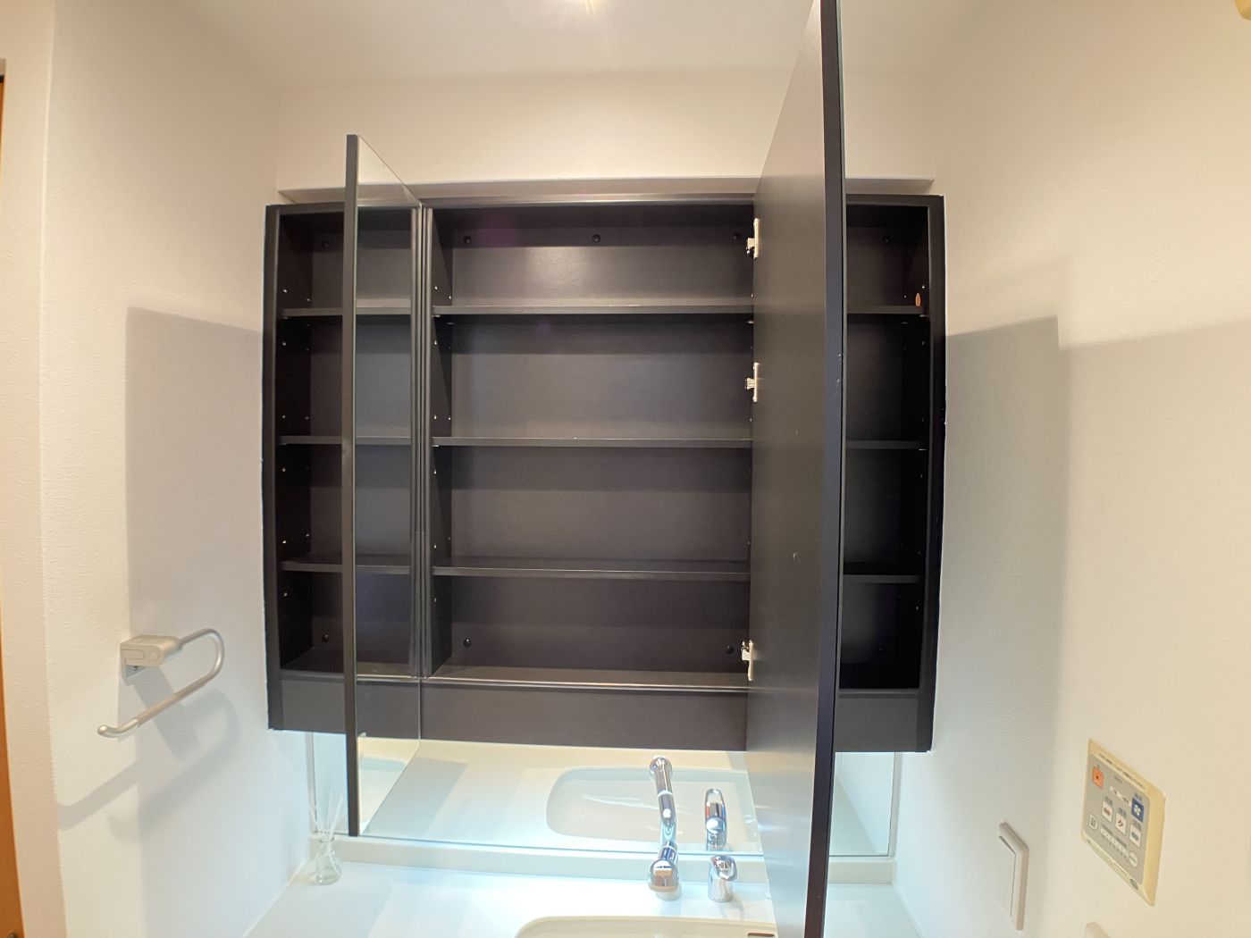 洗面化粧臺（収納） 寫真撮影日：4/6/25, 12:00?AM