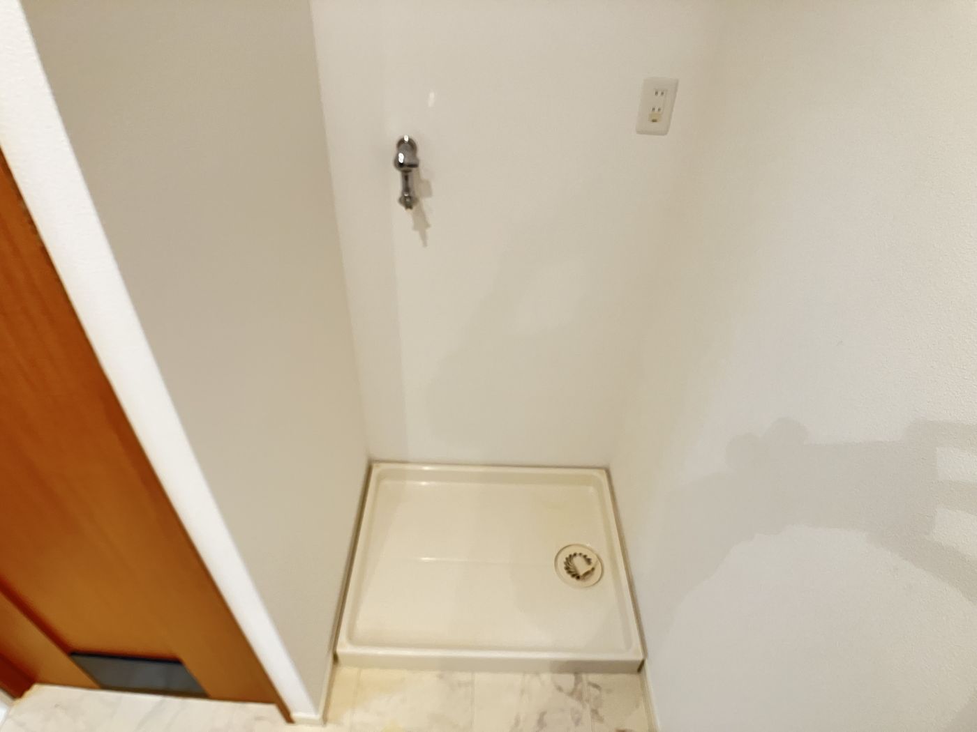 洗濯機置場防水パン 寫真撮影日：4/6/25, 12:00?AM