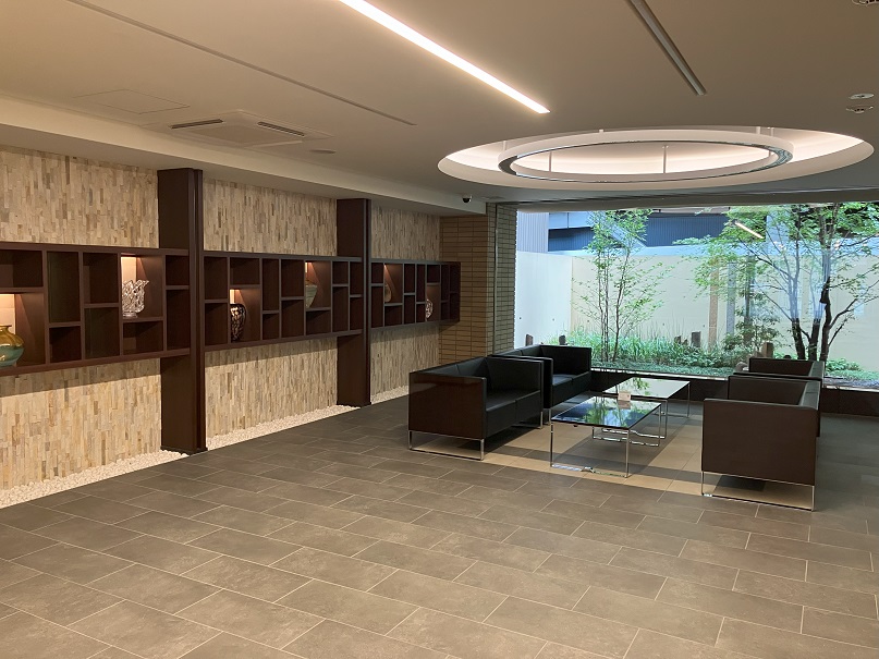 エントランスホール