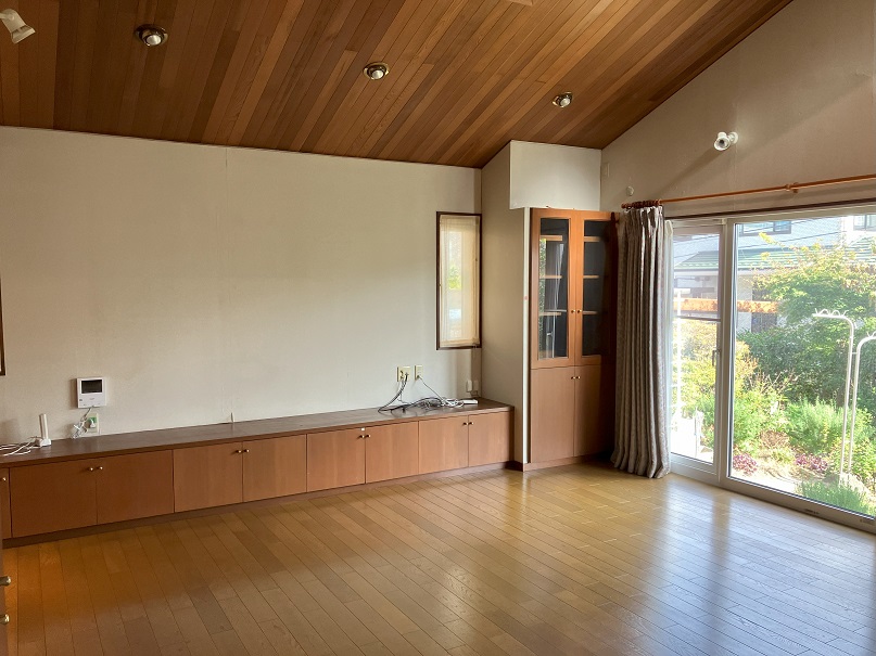 リビング 寫真撮影日：10/1/25, 12:00?AM