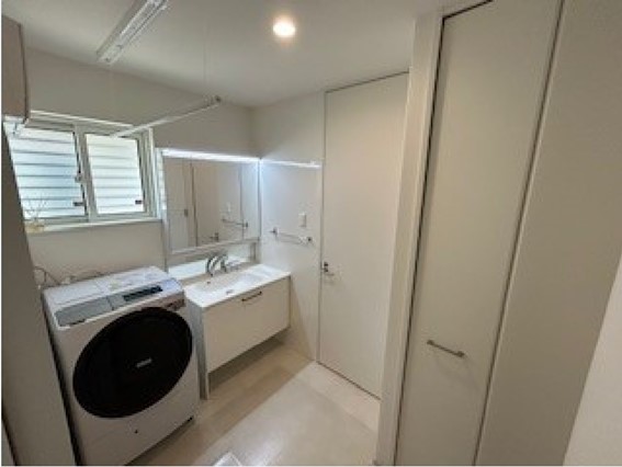 洗面室 寫真撮影日：10/10/25, 12:00?AM