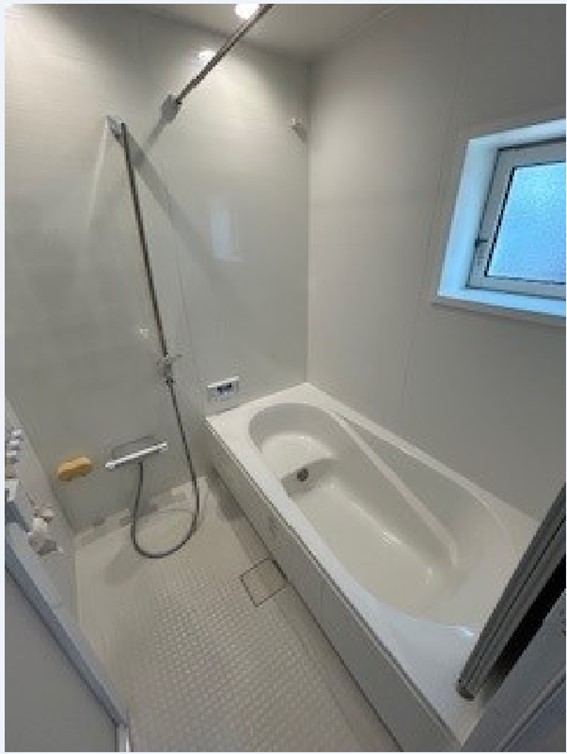 浴室 寫真撮影日：10/10/25, 12:00?AM