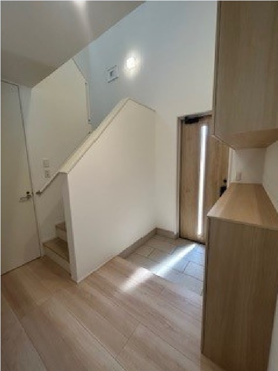 階段 寫真撮影日：10/10/25, 12:00?AM