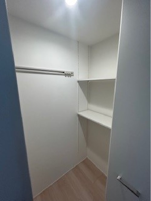 ウォークインクローゼット 寫真撮影日：10/10/25, 12:00?AM