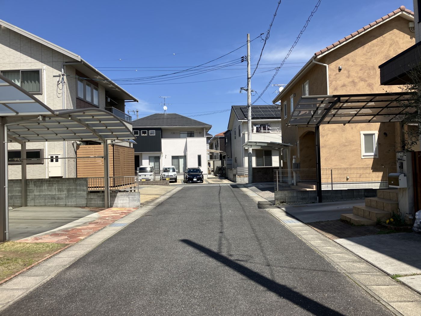 北西側道路