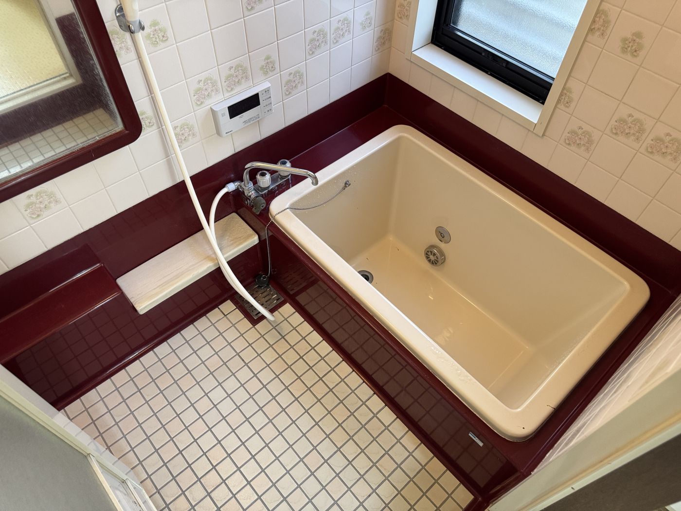 浴室 寫真撮影日：9/11/25, 12:00?AM