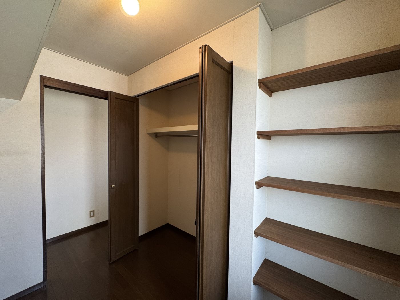 納戸 寫真撮影日：9/11/25, 12:00?AM