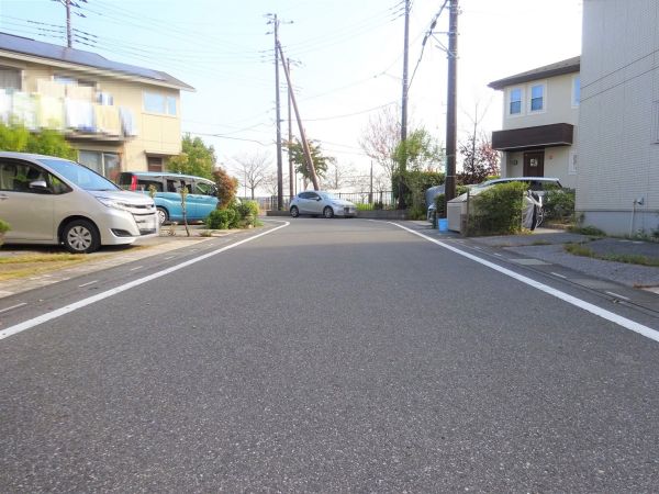 前面道路含む現地寫真  寫真撮影日：2024-11-14