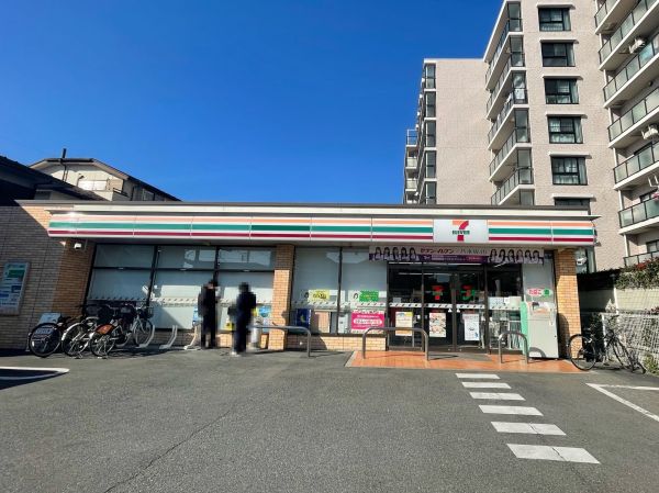 セブンイレブンさいたま原山一丁目店 320m 寫真撮影日：2024-11-24 