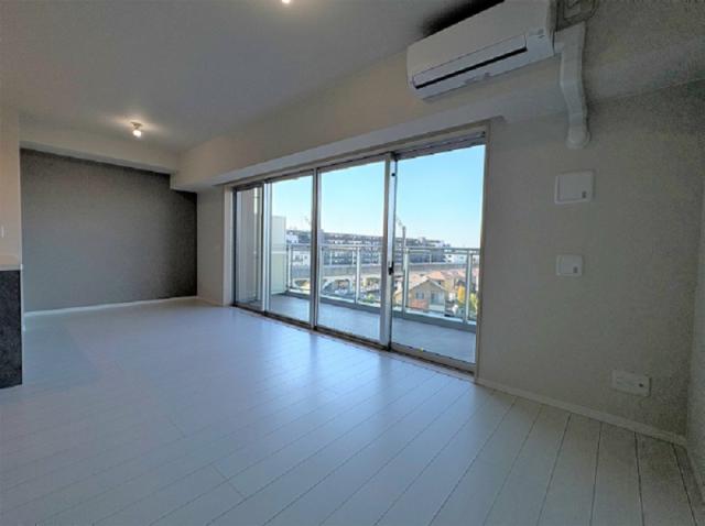 リビング  寫真撮影日：2025-11-14