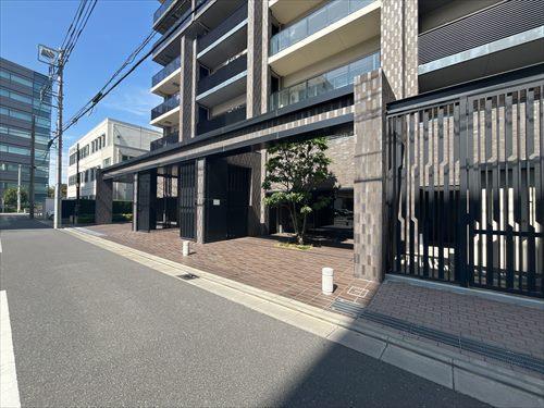 エントランス?前面道路