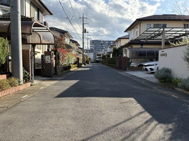 前面道路含む現地寫真  寫真撮影日：2025-10-30