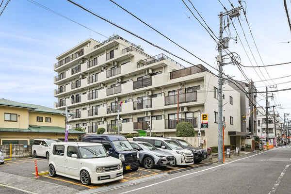 東武東上線「大山」駅 徒歩8分の立地です。