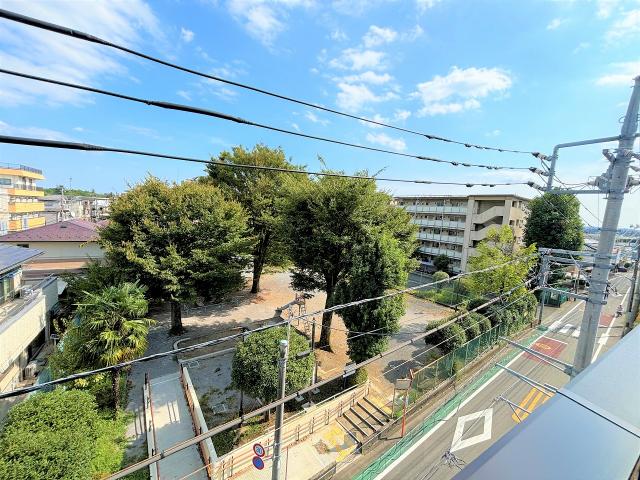 住戸からの眺望寫真  寫真撮影日：2025-09-27