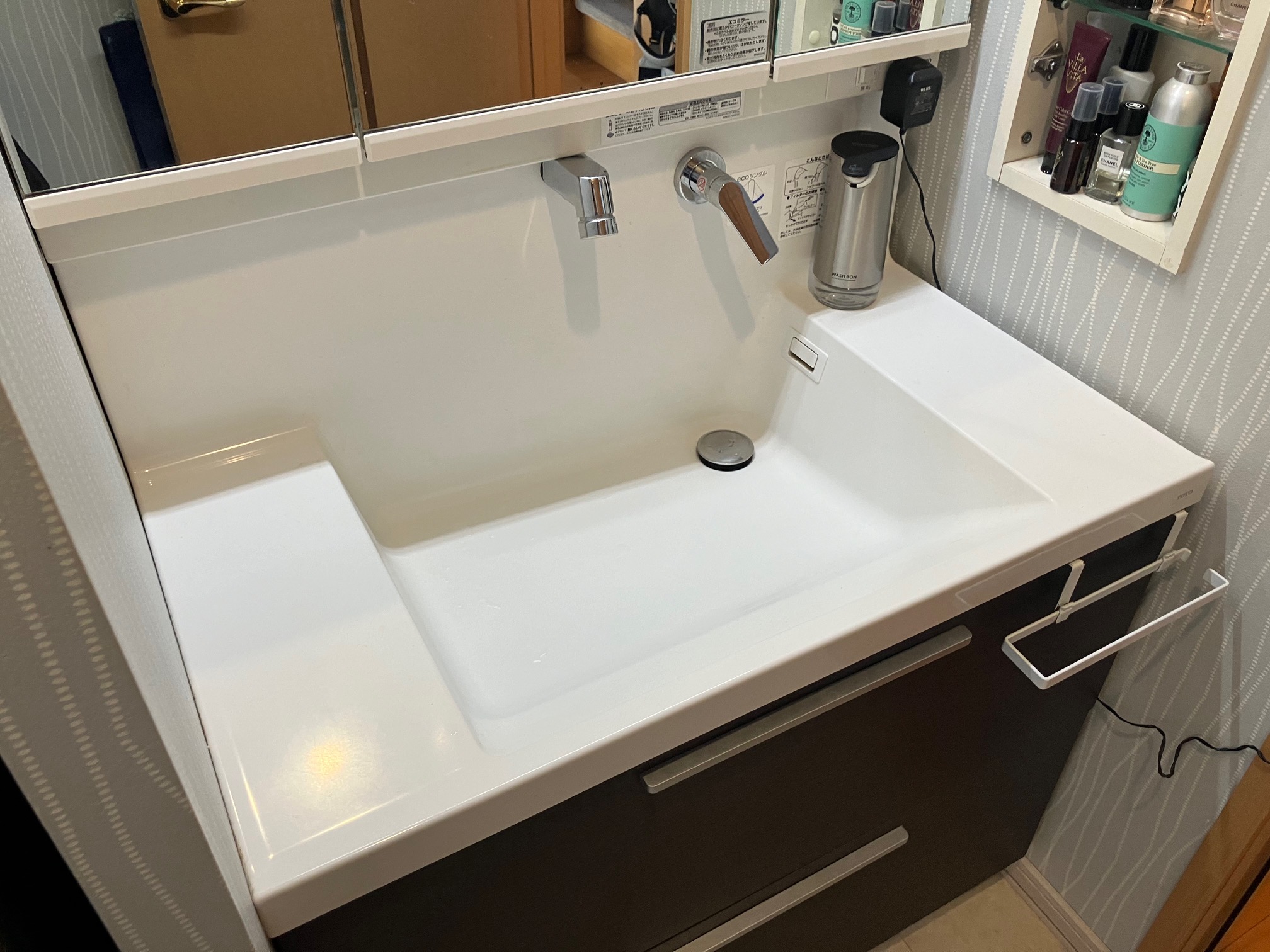 洗面臺 寫真撮影日：6/1/25, 12:00?AM