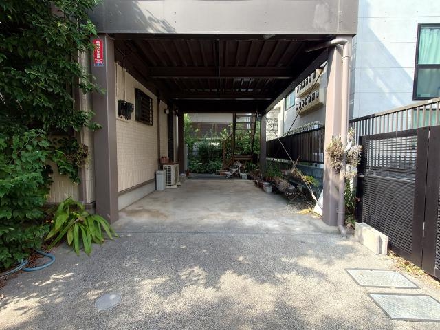 駐車場  寫真撮影日：2025-10-08