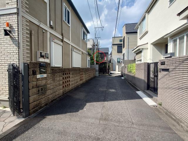 前面道路含む現地寫真  寫真撮影日：2025-10-08