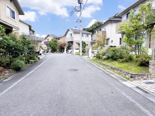 前面道路含む現(xiàn)地寫真  寫真撮影日：2025-10-12