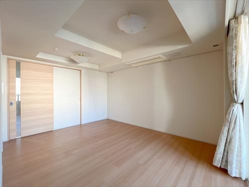 リビングダイニング（床暖房付き）