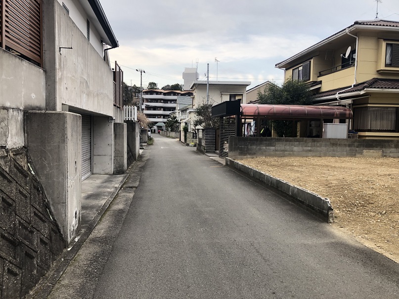 前面道路 寫(xiě)真撮影日：2/27/23, 12:00?AM