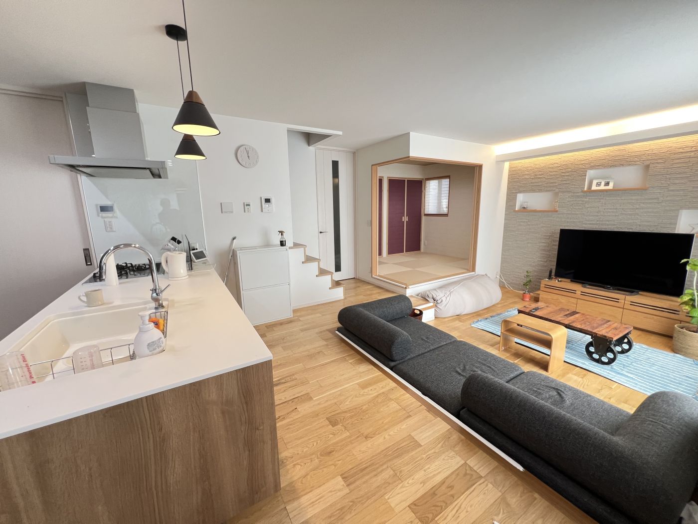 リビング（2024年12月撮影）寫真內の家具?家電?備品は価格に含まれません