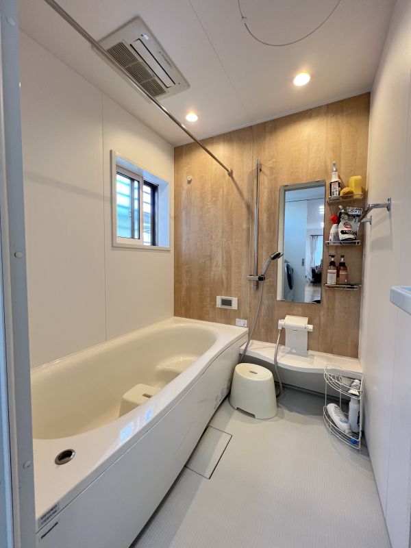 浴室（2024年12月撮影）寫真內の備品は価格に含まれません